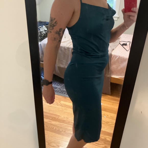 Date Night Teal Satin Midi - Picture 5 of 7